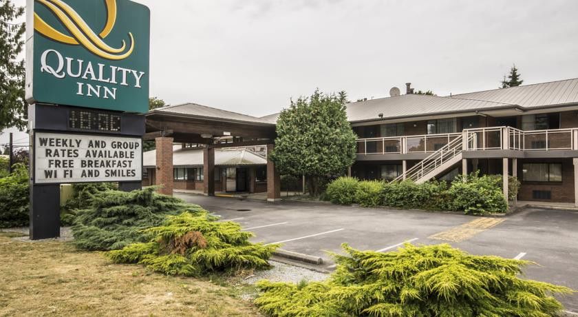 Art Infiniti Hotel Pitt Meadows Exterior photo