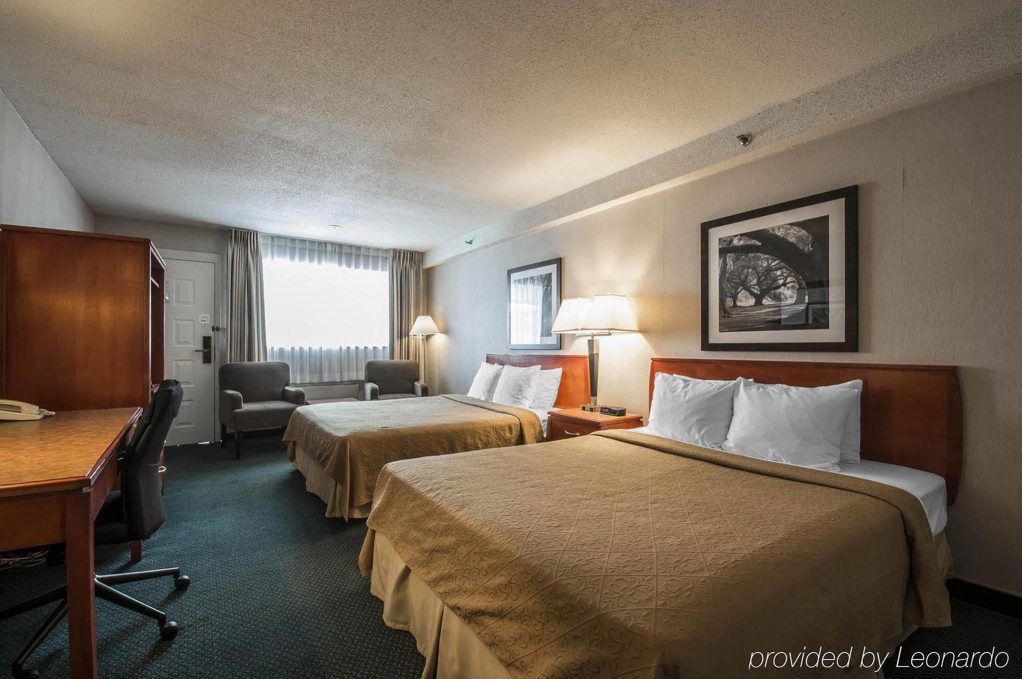 Art Infiniti Hotel Pitt Meadows Exterior photo