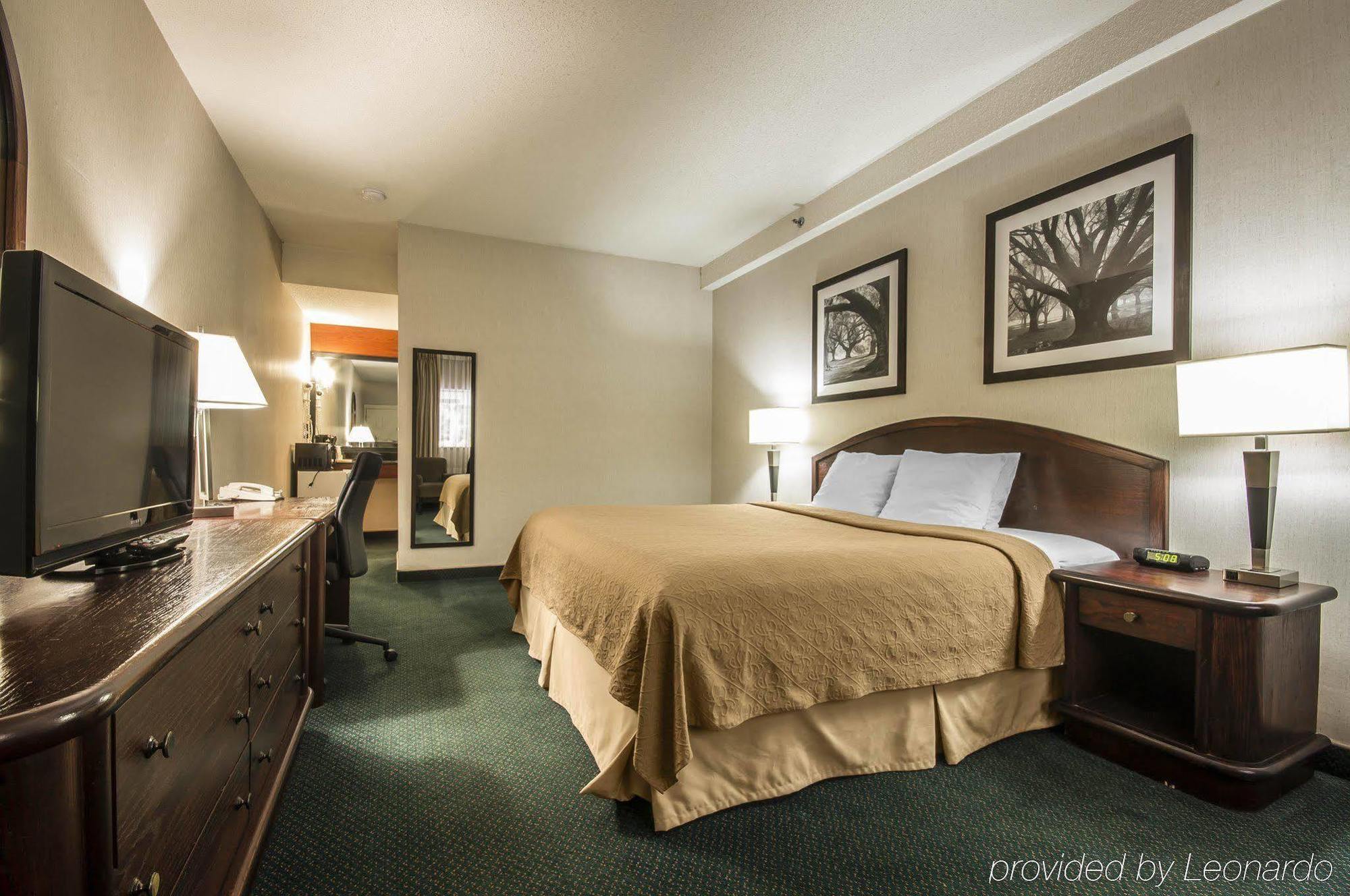 Art Infiniti Hotel Pitt Meadows Exterior photo