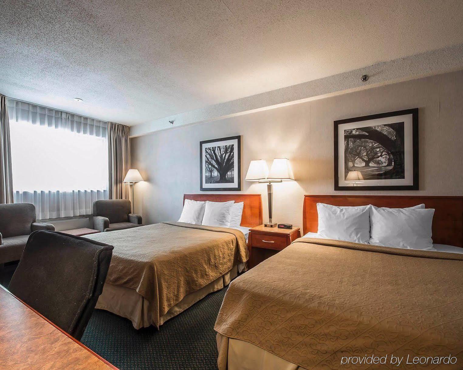 Art Infiniti Hotel Pitt Meadows Exterior photo