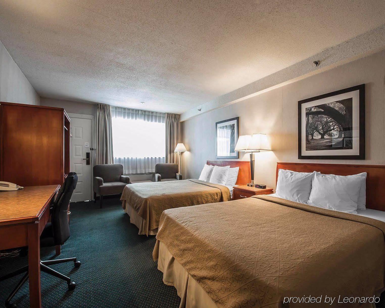Art Infiniti Hotel Pitt Meadows Exterior photo