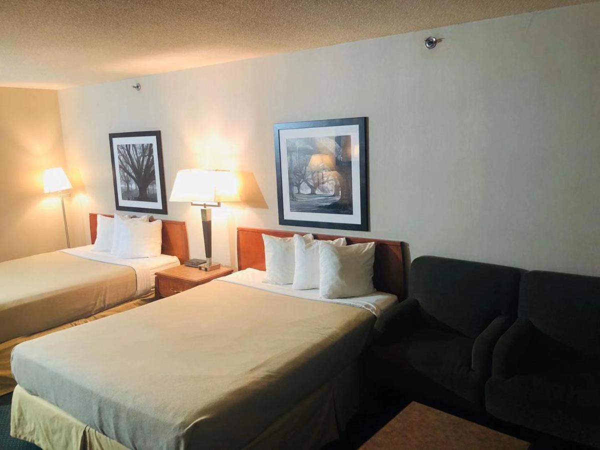 Art Infiniti Hotel Pitt Meadows Exterior photo
